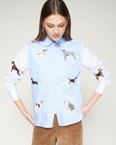 CAMISA AZUL RAYAS BORDADO PERROS