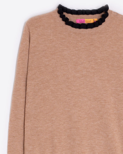 JERSEY PUNTO BEIGE VOLANTE NEGRO