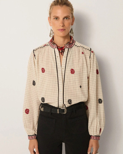 BLUSA CUADROS BORDADOS
