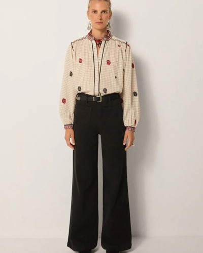 BLUSA CUADROS BORDADOS