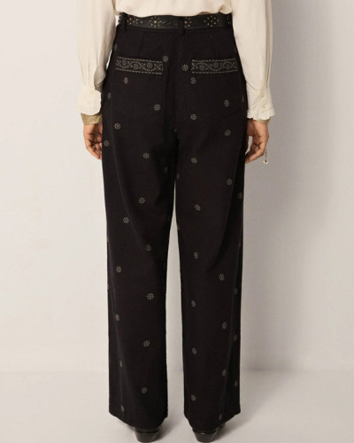 PANTALÓN NEGRO BORDADOS GRIS