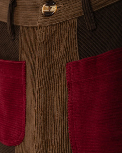 PANTALÓN PANA MARRÓN CONTRASTES GRANATES