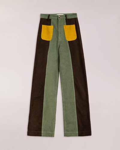 PANTALÓN PANA MARRÓN CONTRASTES VERDES Y AMARILLOS