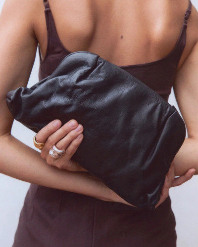 BOLSO CLUTCH PIEL NEGRO