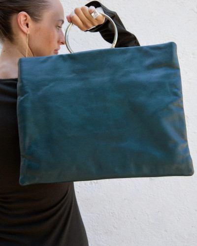 BOLSO PIEL VERDE ASA METÁLICA