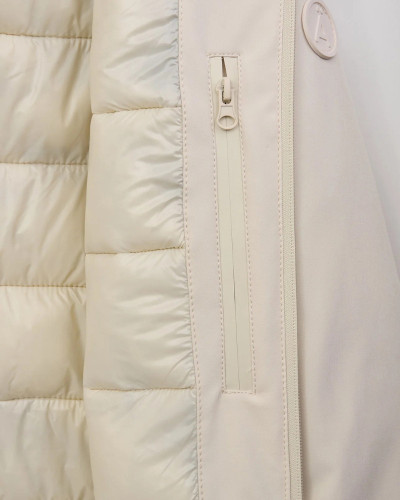 ABRIGO IMPERMEABLE CORTE REGULAR