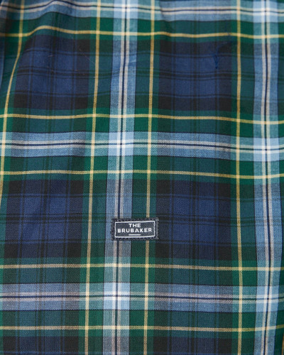 THE SCOT CUADRO VERDE Y AMARILLO  FONDO AZUL MARINO