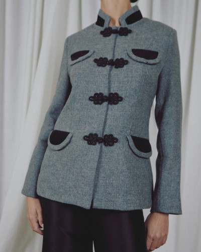 CHAQUETA GRIS CUELLO MANDARÍN