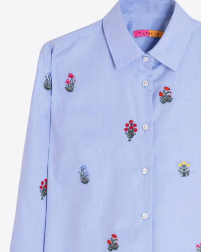 CAMISA AZUL BORDADOS FLORES