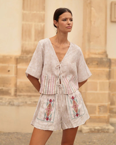 PANTALÓN CORTO RAYAS