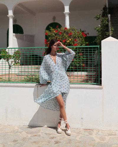 VESTIDO LARGO ESCOTE PICO
