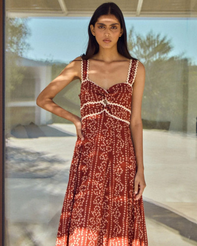 VESTIDO GRANATE RIBETE BLANCO