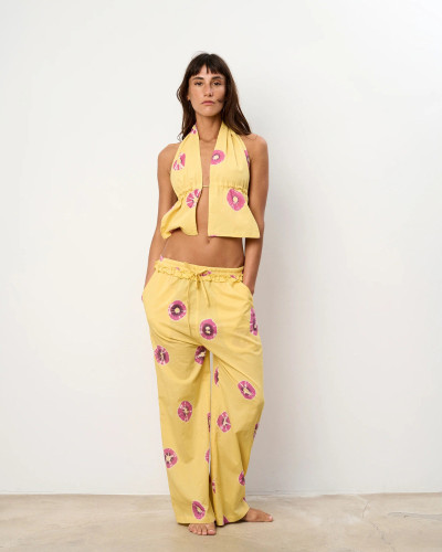 PANTALÓN AMARILLO FLORES ROSAS