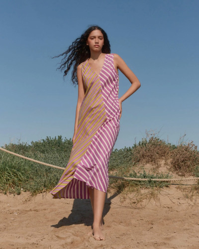 VESTIDO PICO RAYAS MORADO