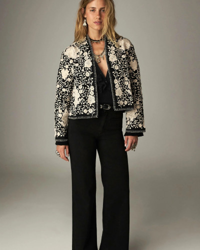 CHAQUETA CORTA LOLA