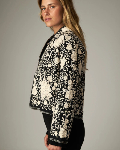 CHAQUETA CORTA LOLA