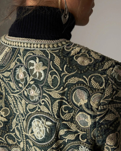 CHAQUETA BORDADA ABU JADE