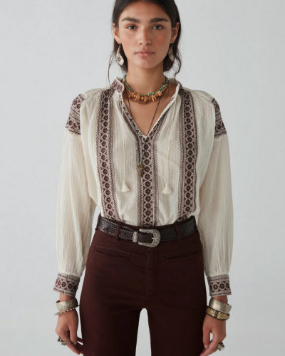 Blusa de algodón de venta online en la central 1897.