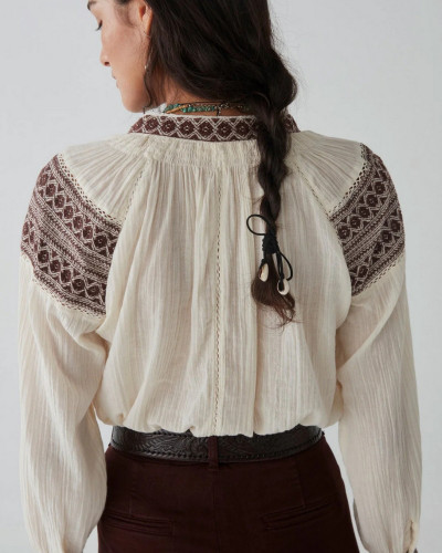 Blusa de algodón de venta online en la central 1897.