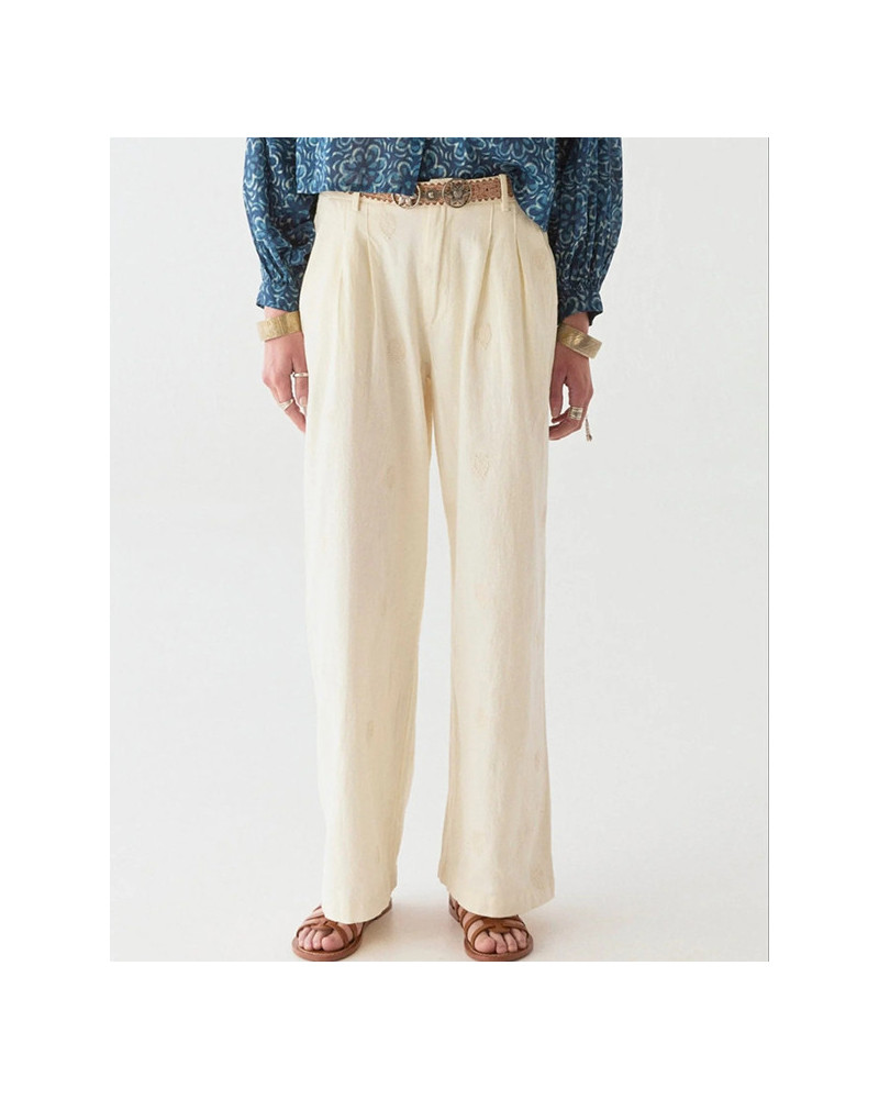 Pantalón 100% algodón en blanco vivo,  fresco y cómodo, ideal para el calor.