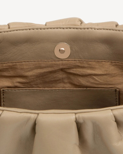 BOLSO CLUTCH CAMEL